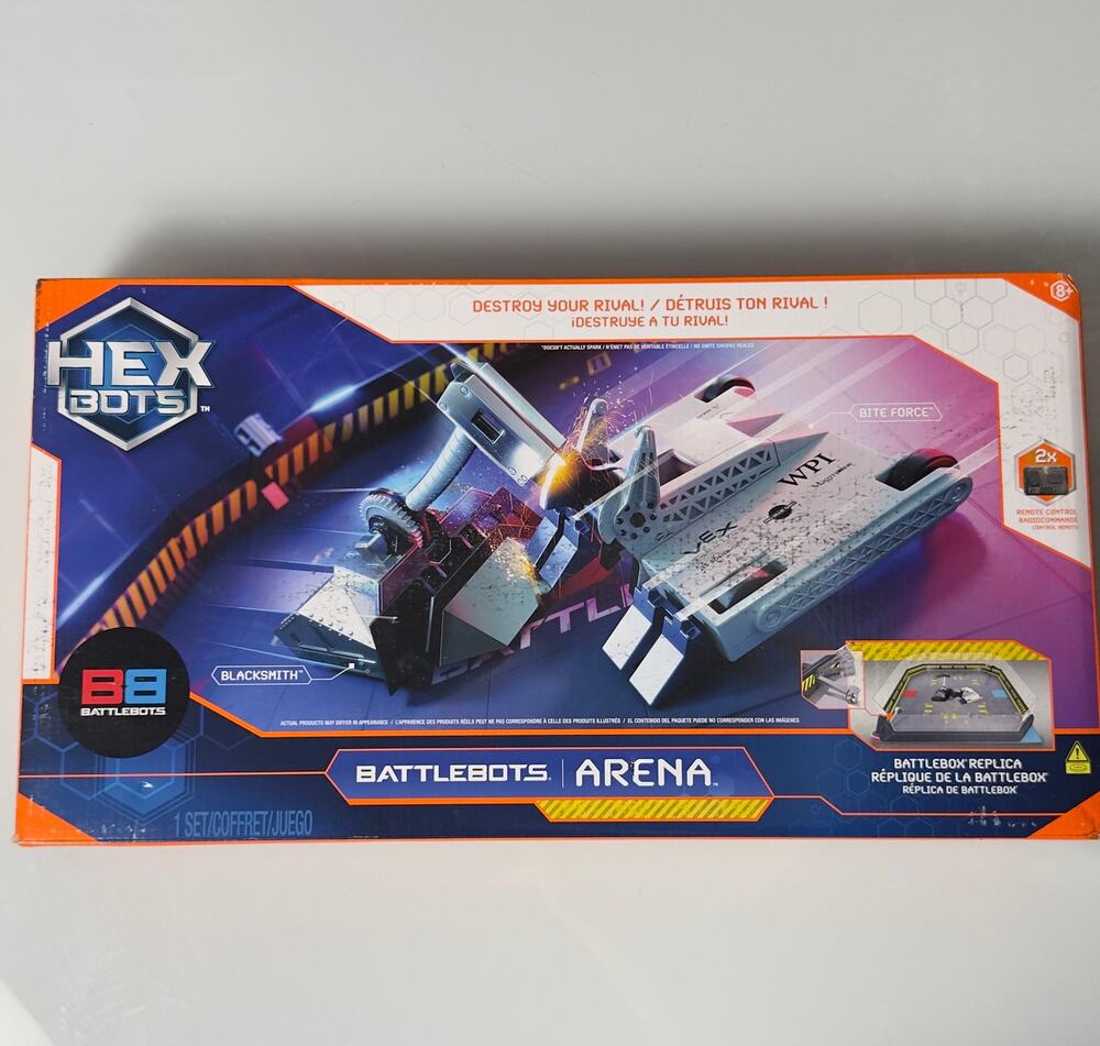 HEX BOTS BattleBots Arena Bite Force Blacksmith RC Robots Spin Master New